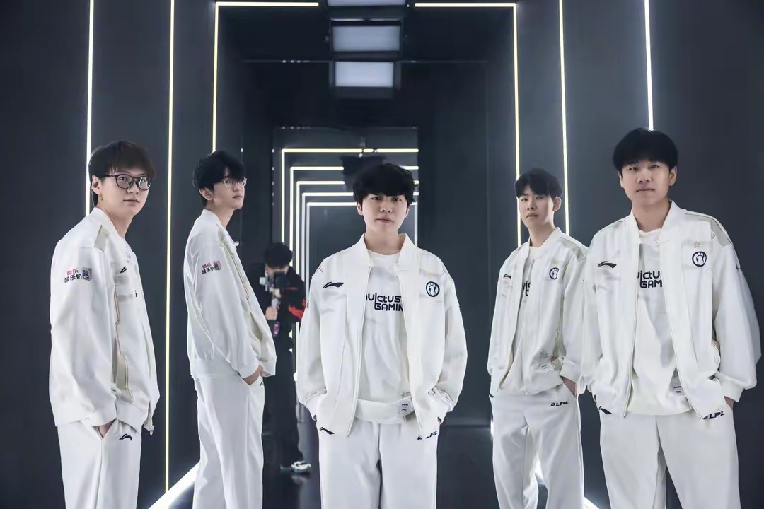 击冠军的重 击冠军的重