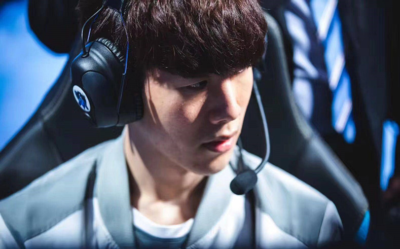 草拟两条主 草拟两条主